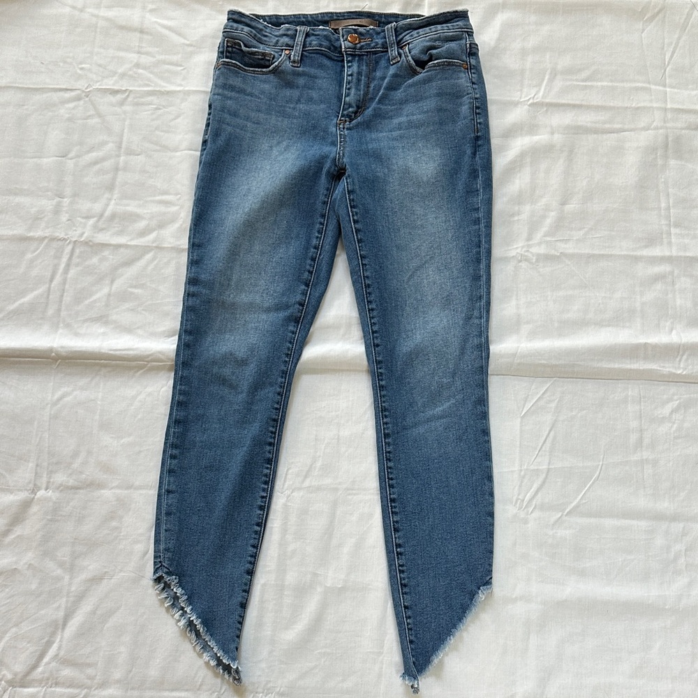 Joe's Jeans Angle Cropped Ankle Blue Denim. Size 27.